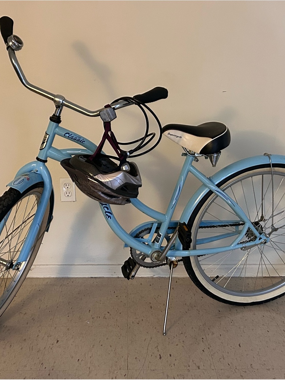 Cruiser Classic Supercycle Light Blue Bike with Helmet